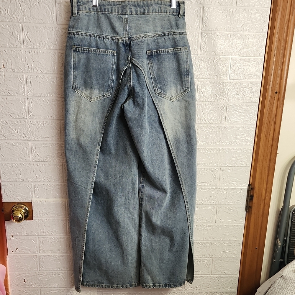 NWOT Wide Leg Blue Denim Jeans - Picture 6 of 8
